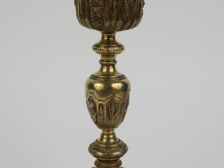 Calice en vermeil de style Louis XVI , poinçon au premier coq. 610 g. 