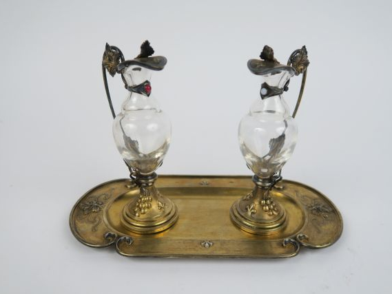 Paire de burettes et leur plateau XIXème en vermeil et verre, poinçon 