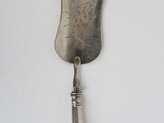 Pelle à tarte Napoléon III en métal argenté