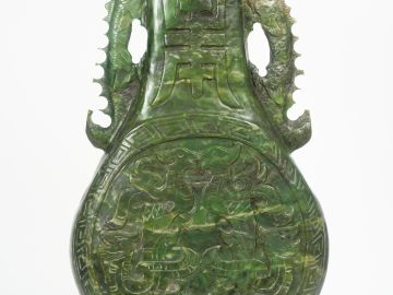 Grand vase de forme gourde à long col, orné de deux dragons. Chine Xxè