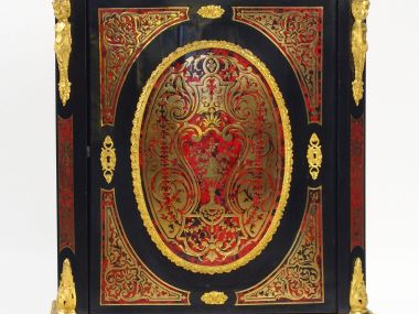 Meuble d'appui Napoléon III en marqueterie Boule, dessus marbre blanc