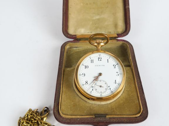 ZENITH.  Montre de gousset en or Poids tel. 78 g  On y joint une parti
