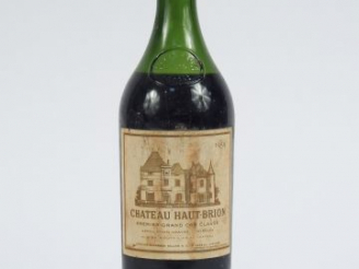 Vente aux enchères 1 BOUTEILLE CHÂTEAU HAUT BRION 1er GCC GRAVES - 1959 - 6 CM/ET/EF/CAPS