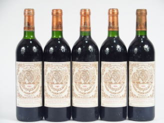 Vente aux enchères 5 BOUTEILLES CHÂTEAU PICHON LONGUEVILLE BARON GCC PAUILLAC - 1986 - 2 