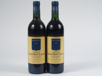 Vente aux enchères 2 BOUTEILLES CHÂTEAU SMITH HAUT LAFITTE GCC GRAVES - 1992