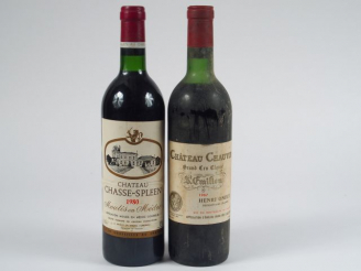 Vente aux enchères 2 BOUTEILLES : 1 CHÂTEAU CHASSE SPLEEN MOULIS 1980 / 1 CHÂTEAU CHAUVIN