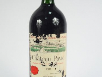Vente aux enchères 1 JEROBOAM (4,5 l) CHÂTEAU PAVIE 1er GCC ST EMILION - 1977 - EA - CBO
