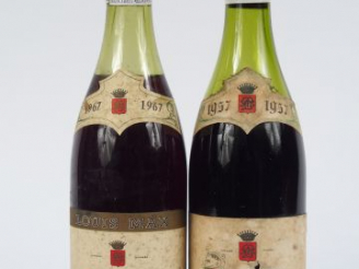 Vente aux enchères 2 BOUTEILLES L. MAX : 1 BEAUNE 1er CRU 1967 4,5 CM - 1 CORTON 1957 7 C
