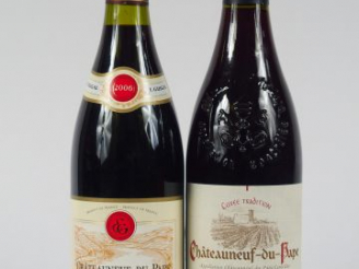 Vente aux enchères 2 BOUTEILLES CHATEAUNEUF DU PAPE : 1 GUIGAL 2006 - 1 CUVEE TRADITION A