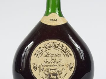 1 MAGNUM BAS ARMAGNAC DOMAINE DU GUECHAT 43% - 1944 - COFFRET