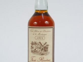 Vente aux enchères 1 BOUTEILLE RHUM TROIS RIVIERES 45% -1974