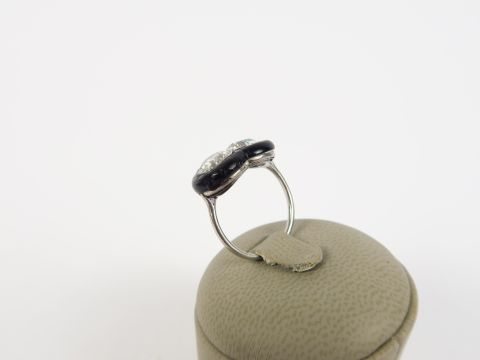 Bague platine Toi et Moi deux diamants taille ancienne de 1,35 cts env