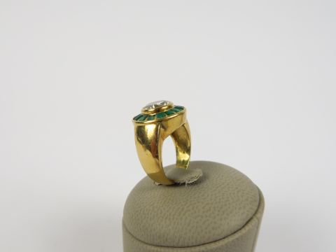 Bague marguerite en or jaune diamant taille ancienne de 1,95 cts envir