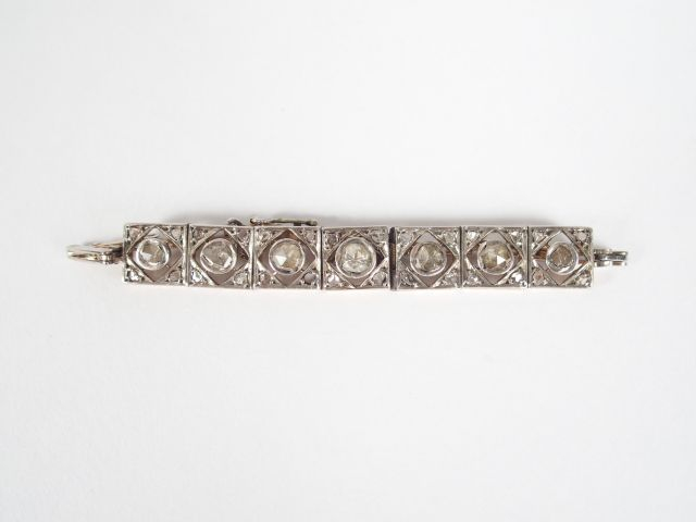 Bracelet Art Déco en or blanc 14K et diamants, orné de 7 médaillons ca