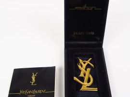 Vente aux enchères Broche Yves Saint Laurent