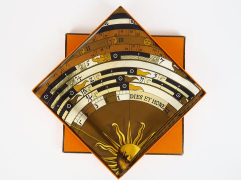 HERMES. Foulard 'Signes du Zodiaque'