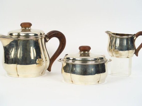 Service à thé et à café 3 pièces de style Art Déco en argent, poinçon 