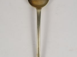 Cuillère à ragout en argent XVIIIe, armoriée.  153 g