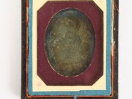 Vente aux enchères Petit daguéerotype XIXème 'portrait d'homme'