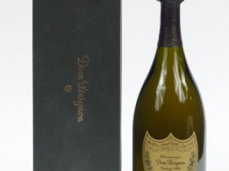 Vente aux enchères 1 BOUTEILLE CHAMPAGNE DOM PERIGNON - 1996 - COFFRET