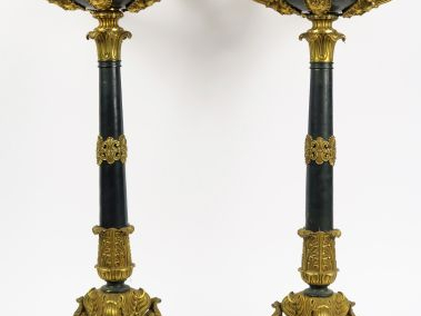 Paire de candélabres Restauration en bronze doré et tôle à patine vert