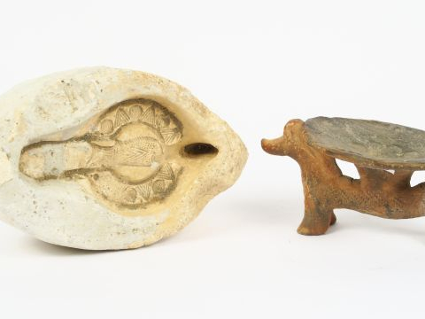 Moule de lampe à huile en stuc. Rome, époque chrétienne, IV - V ème si