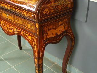 Bureau de pente en marqueterie