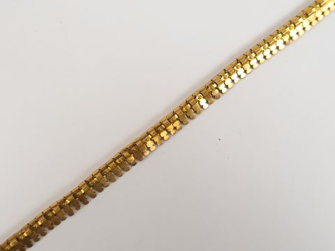 Collier en or jaune à maillons plats articulés. 19 g