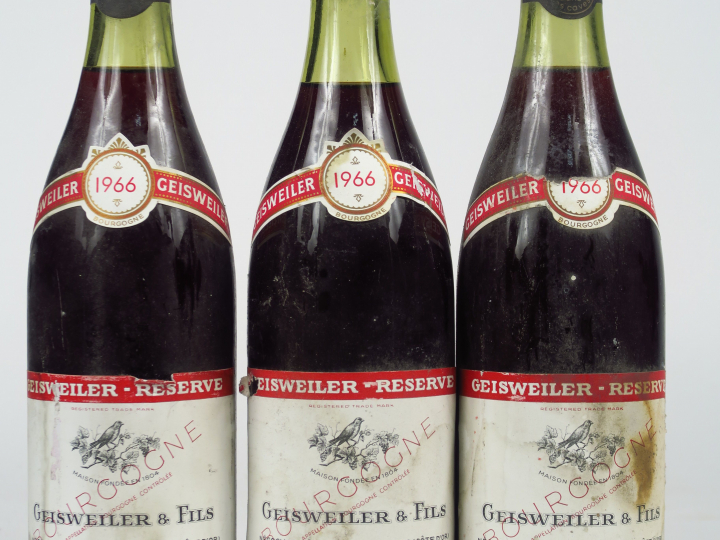 3 BOUTEILLES BOURGOGNE GEISWELLER   FILS- 1966 - 3 CM/ELA
