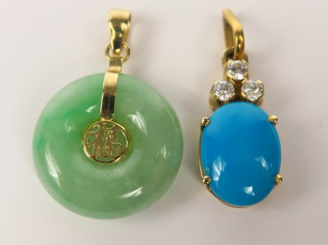 Pendentif orné d'une turquoise et de trois petits brillants, monture e