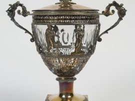 Sucrier fin XVIII ème en argent, poinçon au premier coq, et cristal, à