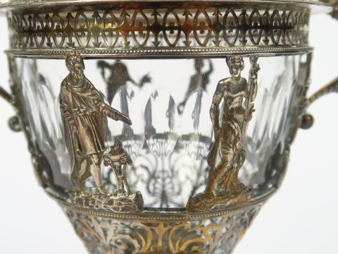 Sucrier fin XVIII ème en argent, poinçon au premier coq, et cristal, à