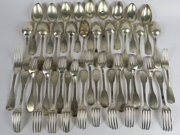 Ensemble de couverts dépareillés en argent, poinçons au coq ou Vieilla