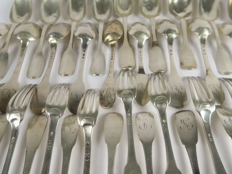 Ensemble de couverts dépareillés en argent, poinçons au coq ou Vieilla