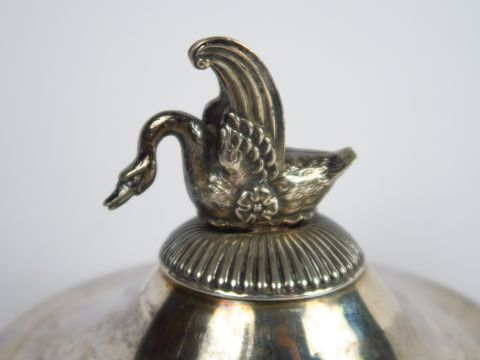 Drageoir et saleron double en argent, poinçon Vieillard, décor de palm