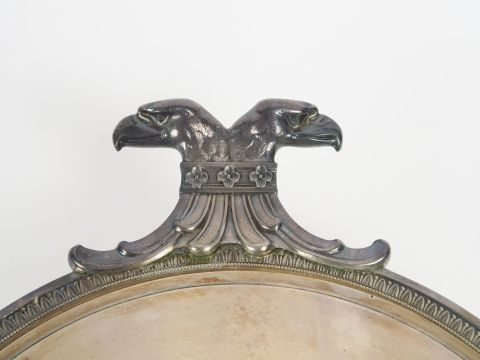 Légumier de style Empire en argent, poinçon Minerve, les anses en form