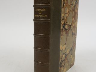 Vente aux enchères MENDÈS (Catulle). La Femme-enfant. Paris, Charpentier 1891. in-12. 1/2