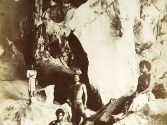 [Photographie]. ALBUM SUR LA NOUVELLE-CALÉDONIE. 20 photographies orig