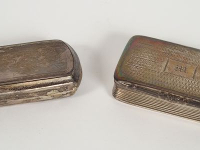 Lot comprenant : - une boite en argent, poinçon Minerve  - une boite e