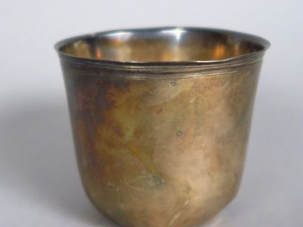 Timbale de chasse en argent XVIIIe. H. 6 cm. Poids : 85 g