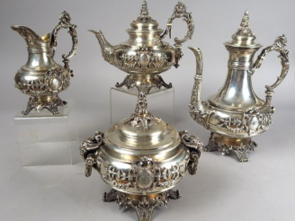 Vente aux enchères Service à thé et à café Napoléon III en argent, poinçon Minerve, impor