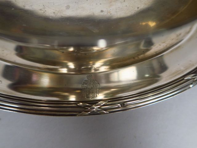 Saucière de style Louis XVI en argent, poinçon Minerve, décor de tiges