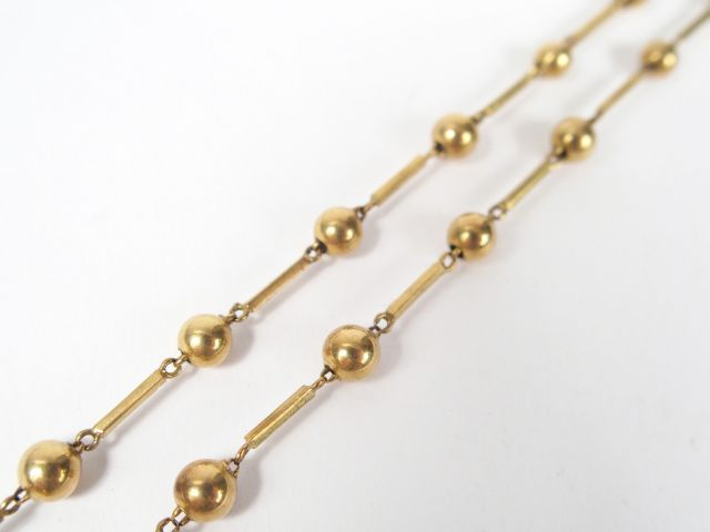 Collier en or jaune, alternance de maille tube et de perles d'or. 48cm
