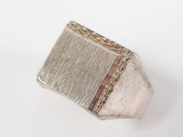 Chevalière en argent. TDD 62 Poids: 8,1gr