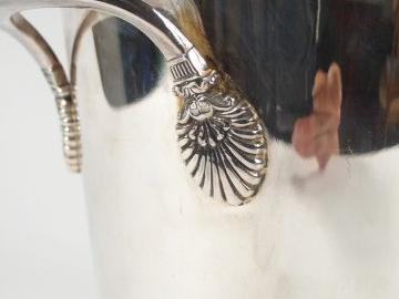 Seau à champagne de style Empire en métal argenté, à décor de palmette