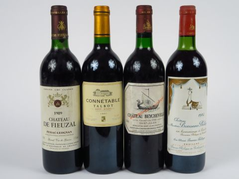4 BOUTEILLES : 1 CHÂTEAU DE FIEUZAL CC GRAVES 1989 BG - 1 CONNETABLE T