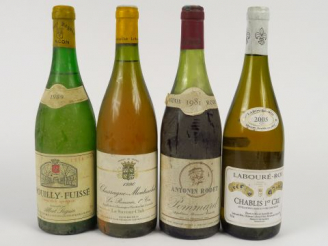Vente aux enchères 4 BOUTEILLES : 1 POMMARD A. RODET 1981 6 cm - 1 CHASSAGNE MONTRACHET 1