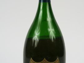 1 MAGNUM CHAMPAGNE DOM PERIGNON 1966 - 10 cm SOUS LA COIFFE