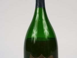 1 MAGNUM CHAMPAGNE DOM PERIGNON 1966 - 11 cm SOUS LA COIFFE/COIFFE A