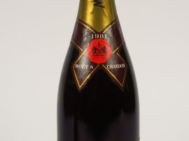 1 BOUTEILLE CHAMPAGNE MOET   CHANDON BRUT IMPERIAL ROSE - 1981